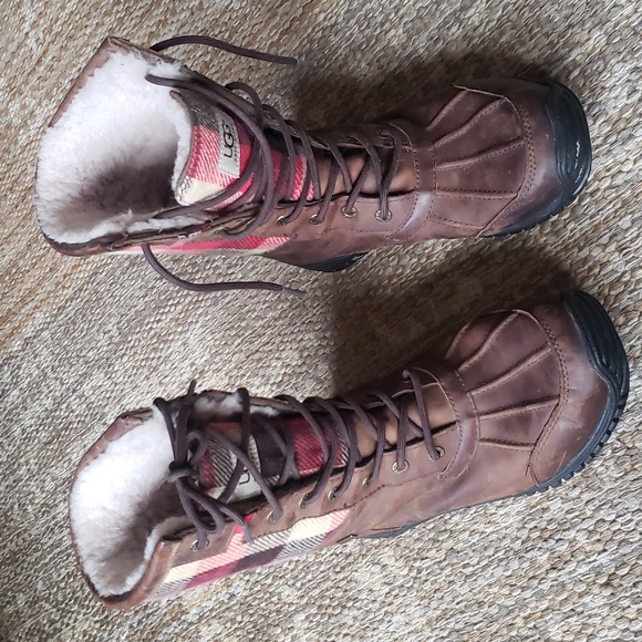 UGG waterproof boots - Picture 16 of 16